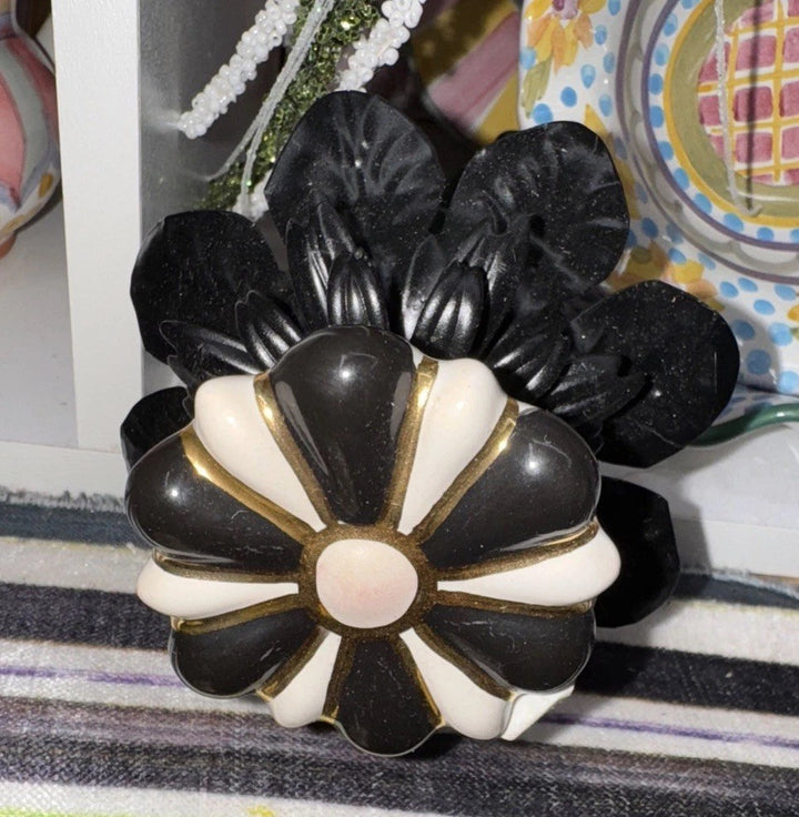 MacKenzie Childs-2” Black And White Flower Knob-on Metal Flower Beaded Stake