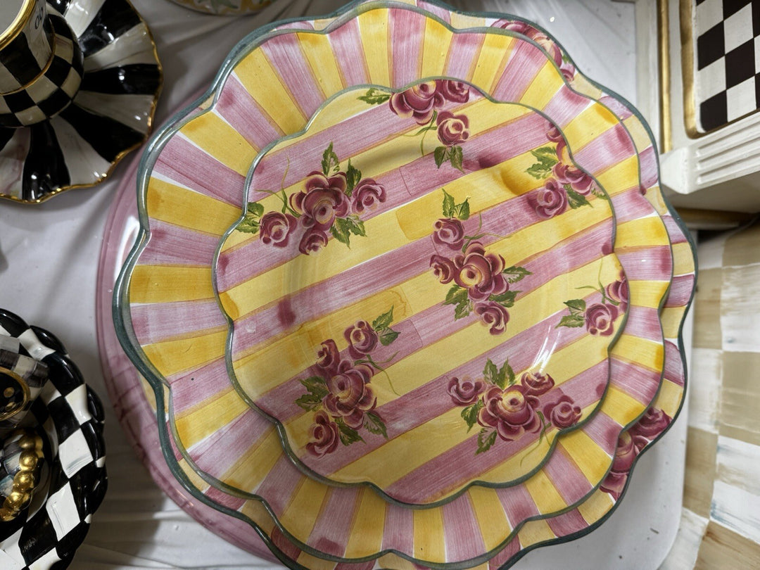 MACKENZIE CHILDS Sunny Side Up Scalloped Ceramic Plate-excellent 8”