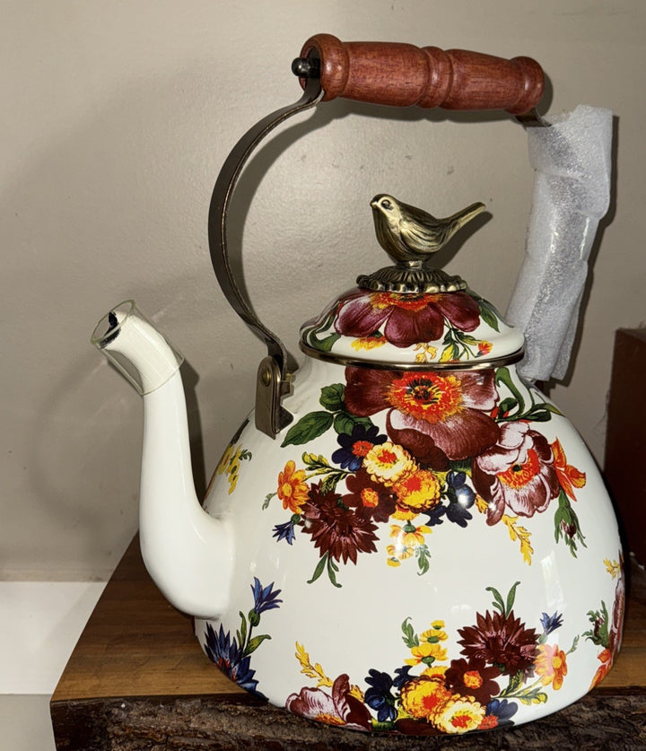 Mackenzie Childs White Flower Market Tea Kettle With Bird Knob 3 Quart New