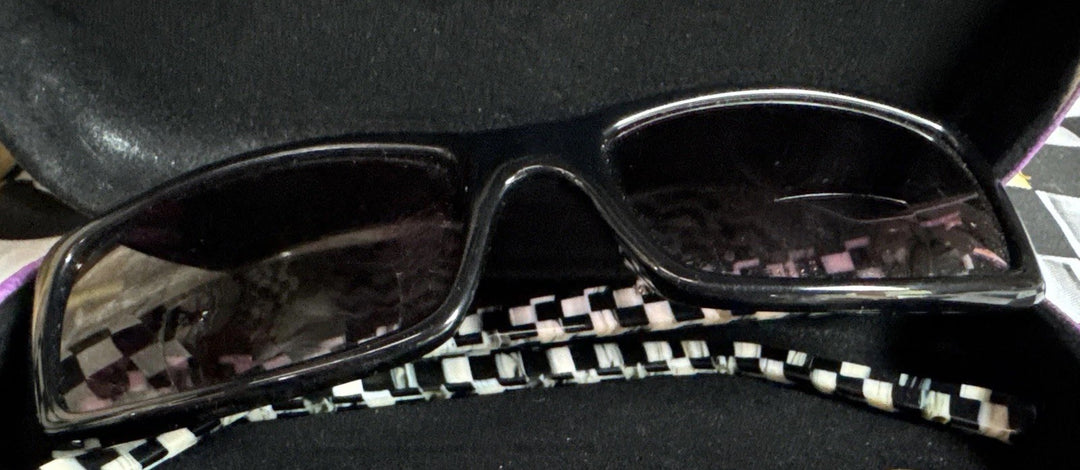 Mackenzie Childs Readers Courtly Check Sunglasses With Case