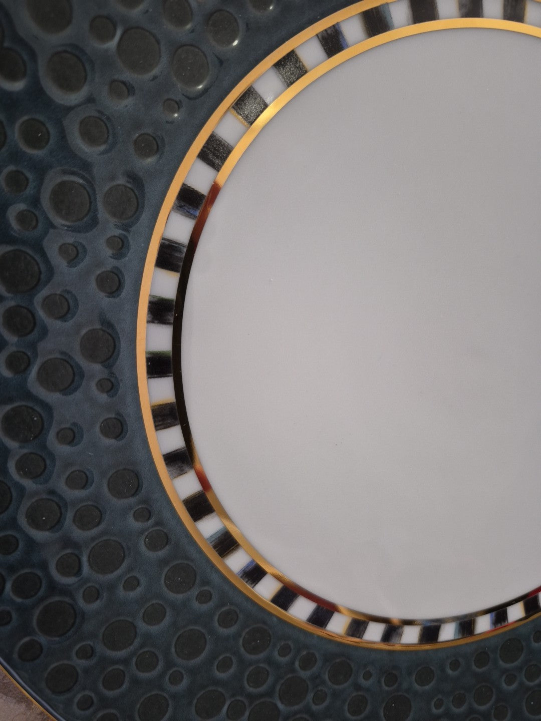 Mackenzie Childs SoHo Dinner 10.24” Plate Midnight Retired- New Gold And Bubbles