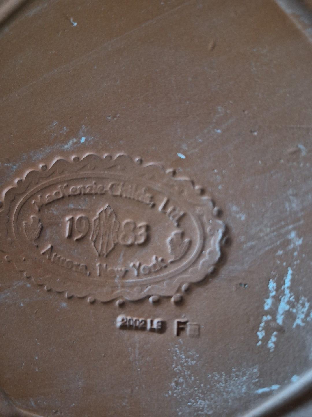 One VTG MacKenzie-Childs White Bistro Octagonal Ceramic  Tile Trivet Retired