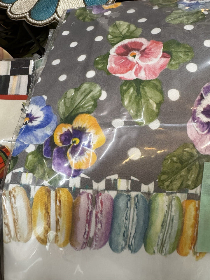 MacKENZIE CHILDS MACARON DISH TOWEL BNWT