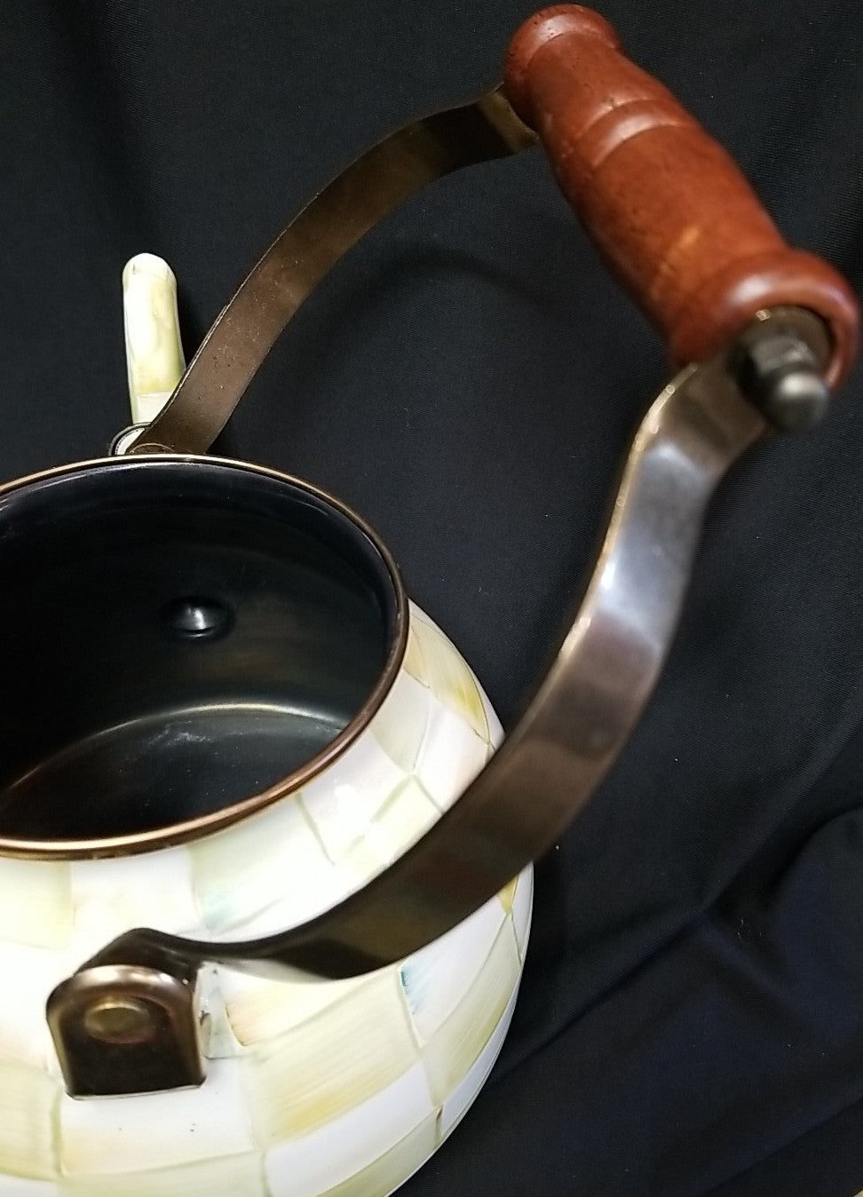 Mackenzie Childs Enamel Parchment Check  2 Quart Tea Pot / Kettle RETIRED