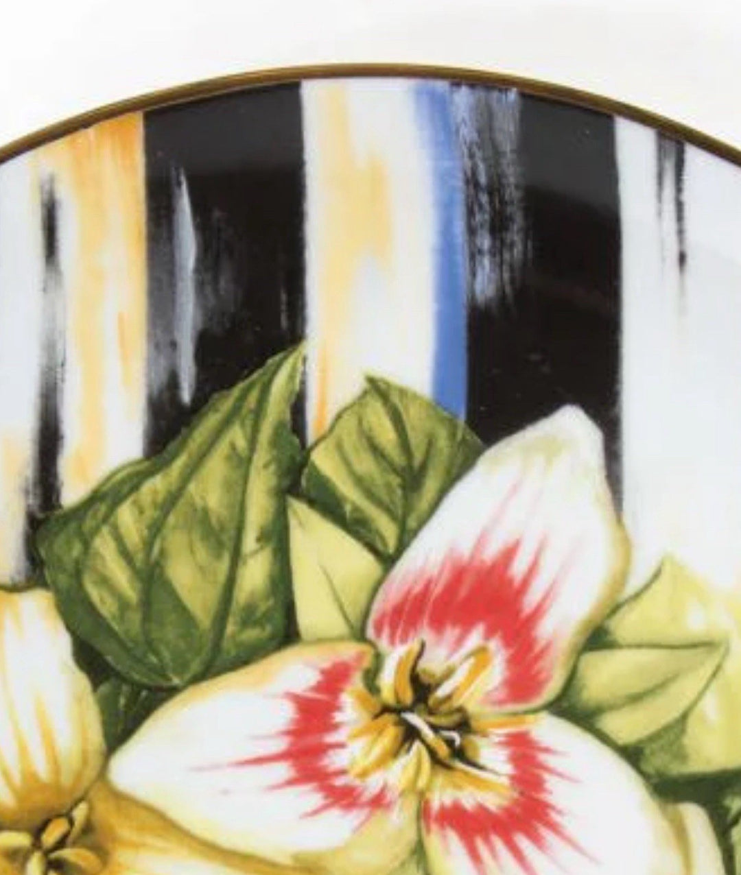 Mackenzie Childs Trillium Thistle & Bee Salad Plate 8.25” Inch Diameter
