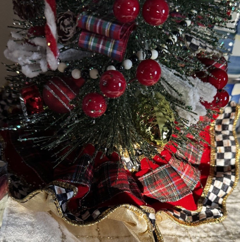 MACKENZIE-CHILD'S"HIGHLAND NOSTALGIA" DECORATIVE MINI HOLIDAY TREE,NEW, RETIRED