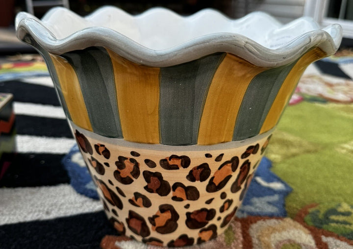 MACKENZIE CHILDS Leopard  CERAMIC POT  Planter 10” Fluted New