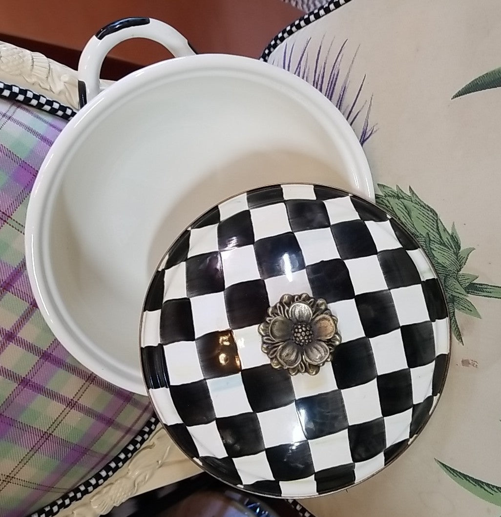MacKenzie-Childs Courtly Check Medium Enamelware Casserbole 12" Wide New No Box