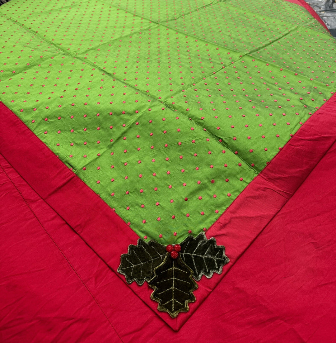 RETIRED Mackenzie Childs Hollies Berry  90" Round TABLECLOTH/UNDERSKIRT- Silk