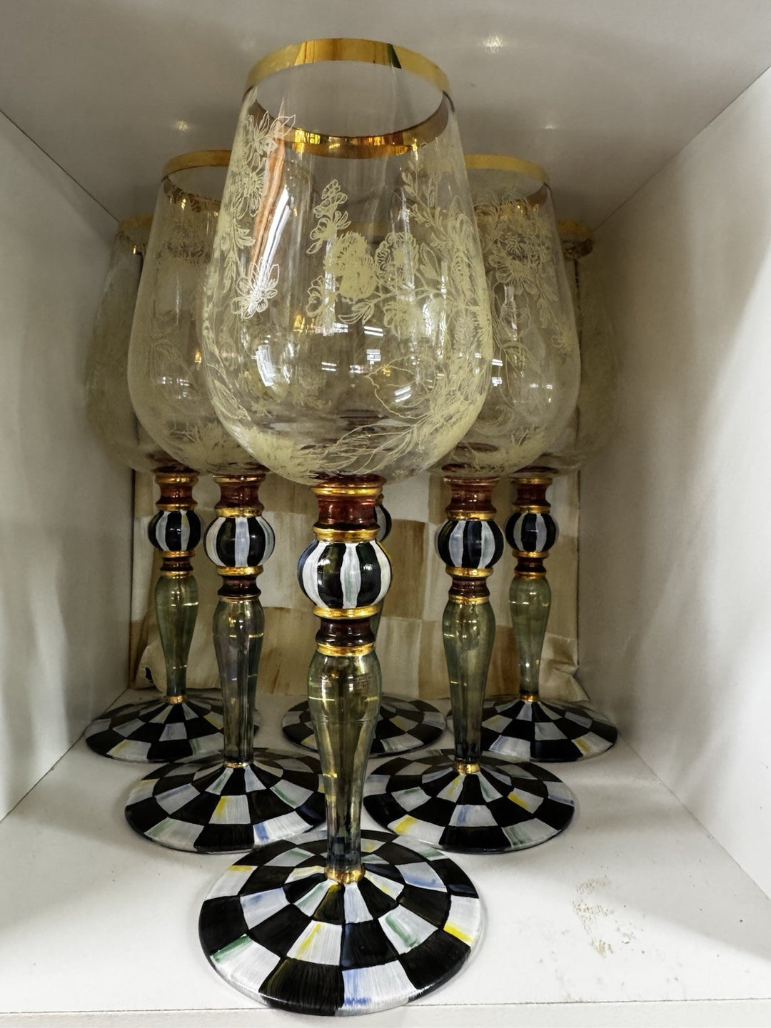 One MacKenzie Childs Blooming Wine Glass Goblet Courtly Check Excellent