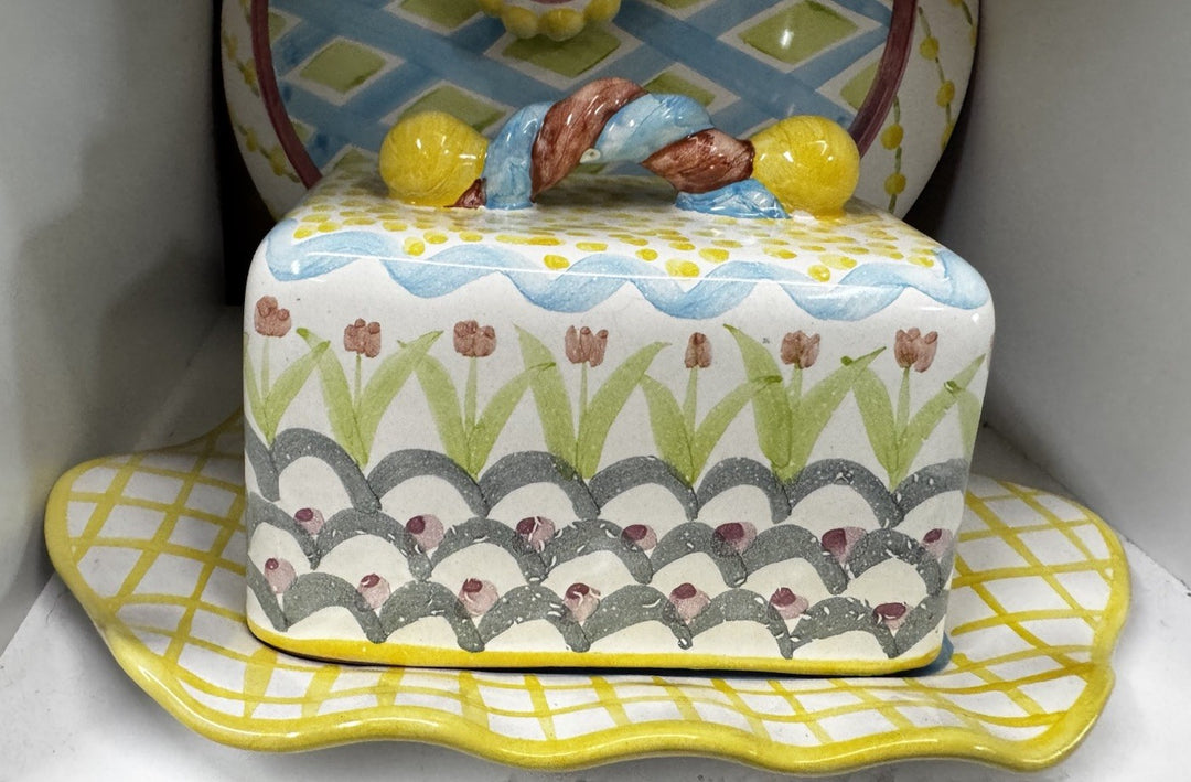 Mackenzie Childs Vintage Ceramic Taylor  KING FERRY Covered Butter Dish 2000