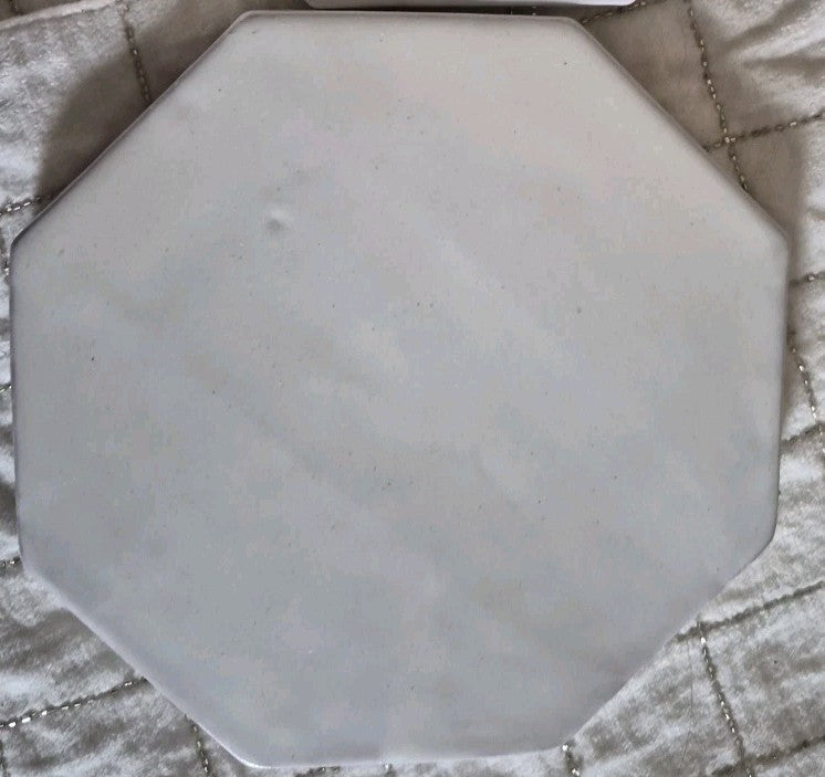 One VTG MacKenzie-Childs White Bistro Octagonal Ceramic  Tile Trivet Retired