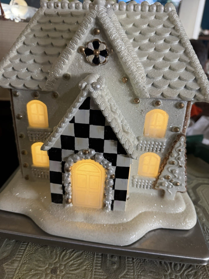 MACKENZIE CHILDS Gingerbread Illuminated House Holiday- Retired