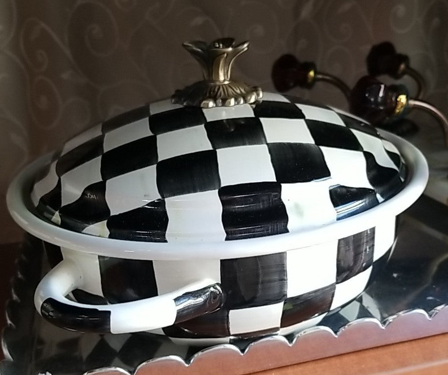MacKenzie-Childs Courtly Check Medium Enamelware Casserbole 12" Wide New No Box