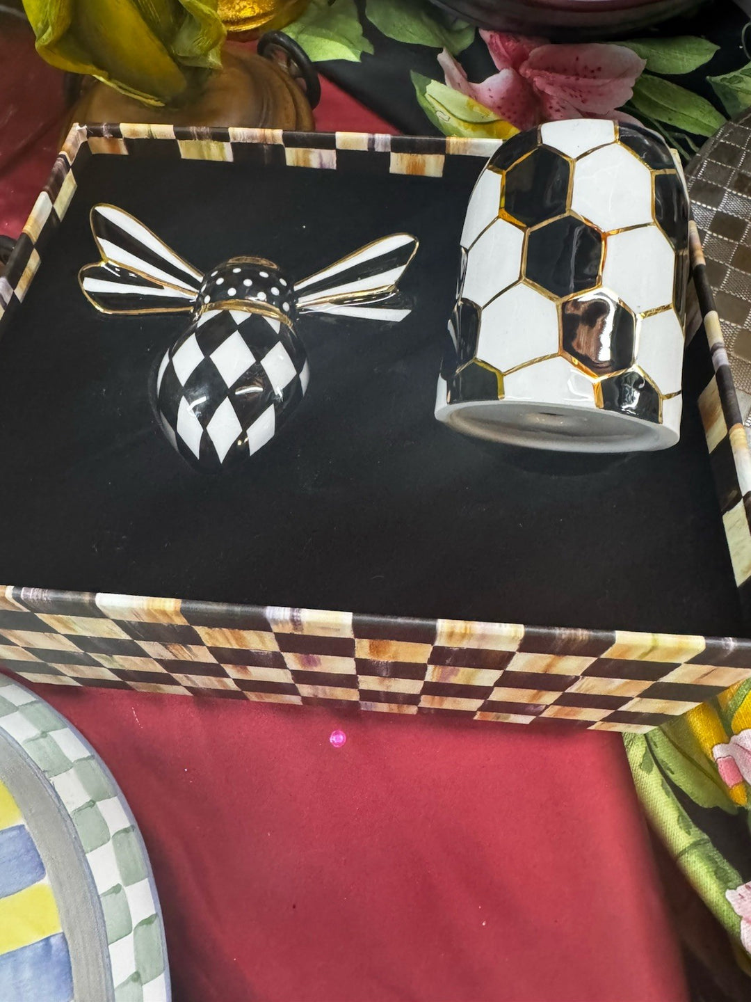 MacKenzie-Childs Queen Bee Hostess Set New In Box