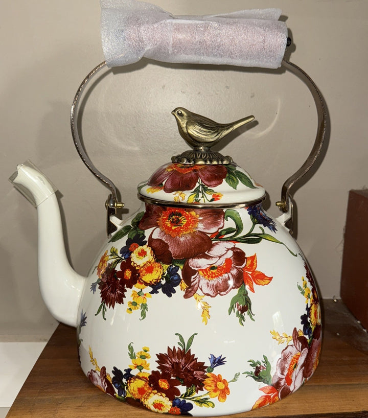 Mackenzie Childs White Flower Market Tea Kettle With Bird Knob 3 Quart New