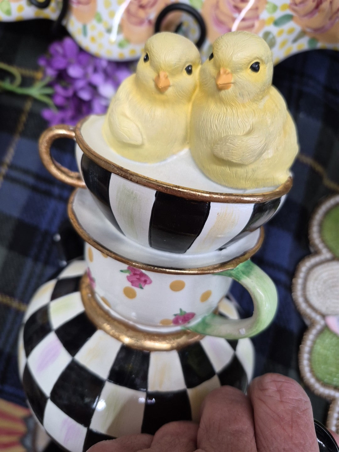 Mackenzie Courtyly Chickatee Teapot Childs Chicks-new