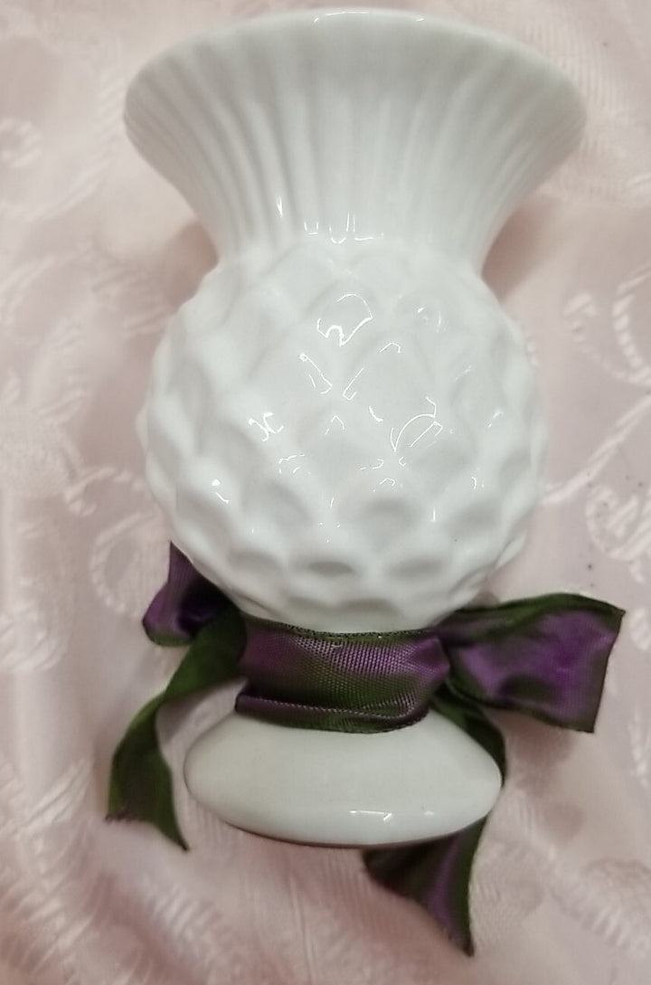 Mackenzie Childs Small  Thistle Vase - White Ceramic - Excellent 5” Tall
