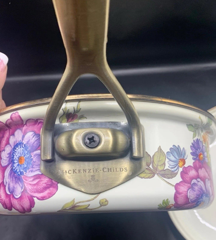 MACKENZIE CHILDS  WHITE FLOWER MARKET 3 Quart Sautée PAN- With Bird Finial New
