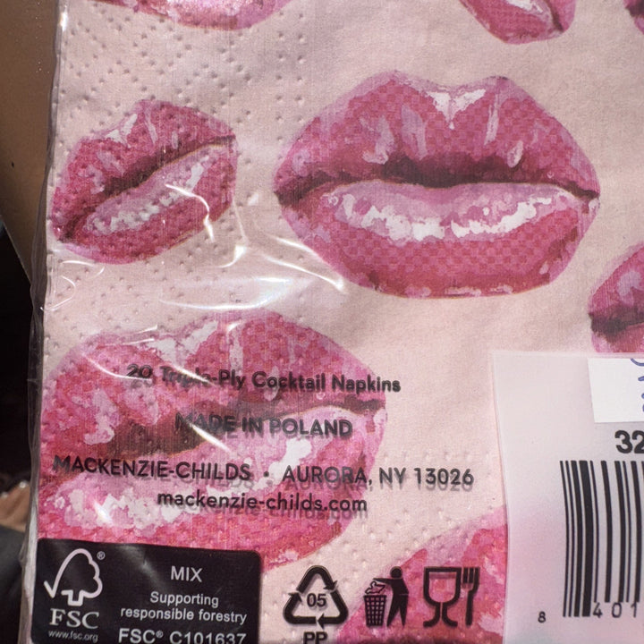 Mackenzie Childs Pink Lips Pucker Up Paper Cocktail Napkins 20 pack, NEW