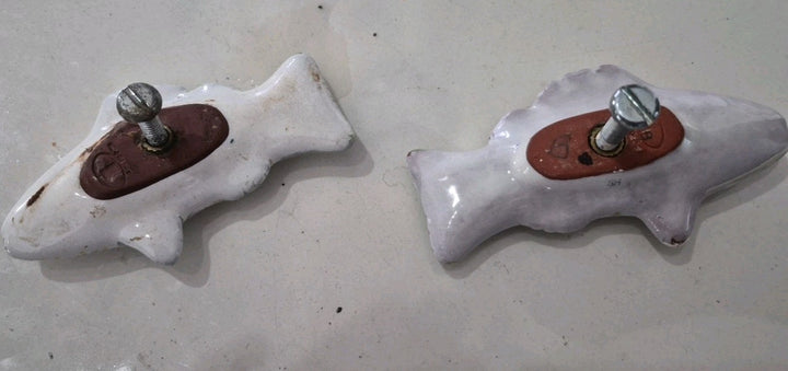 Set 2 Vintage MacKenzie-Childs Pottery Fish Cabinet Knobs / Drawer Pulls Green