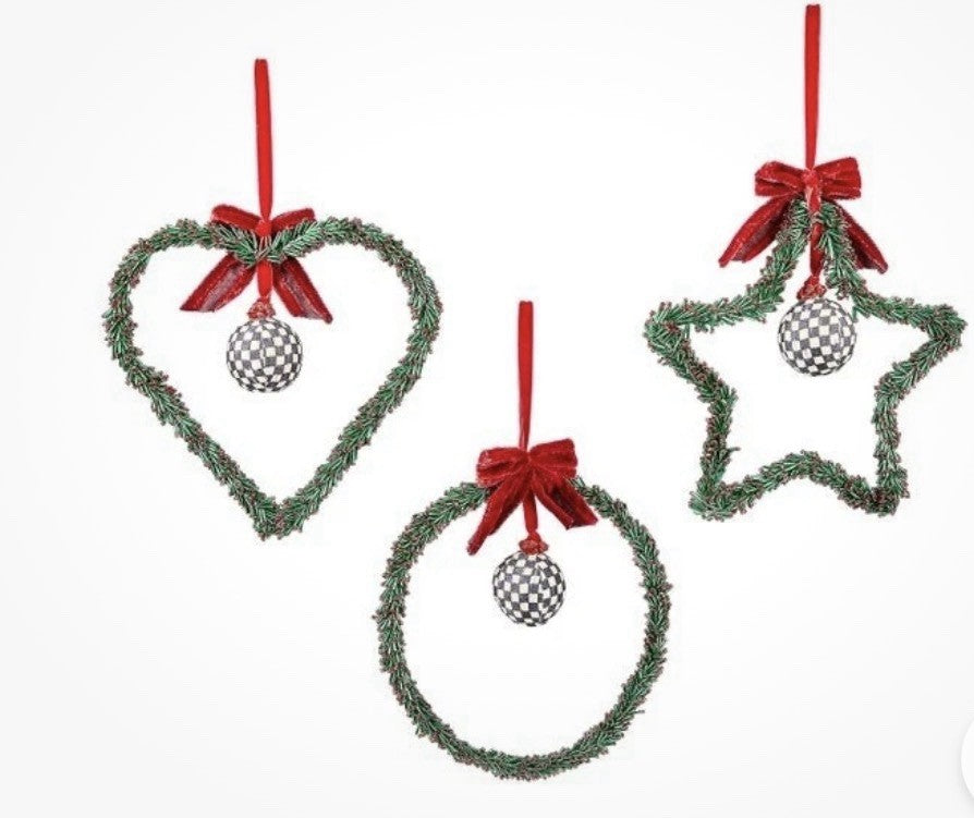 MacKenzie Childs Holly Beaded Large Ornaments Wreath  Set of 3 NIB