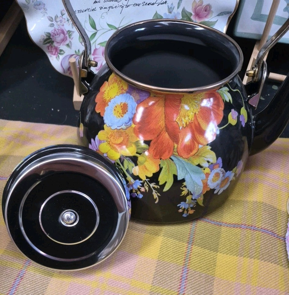 Mackenzie Childs Black Flower Market Enamel Tea Pot Kettle NEW Retired 2 Qt