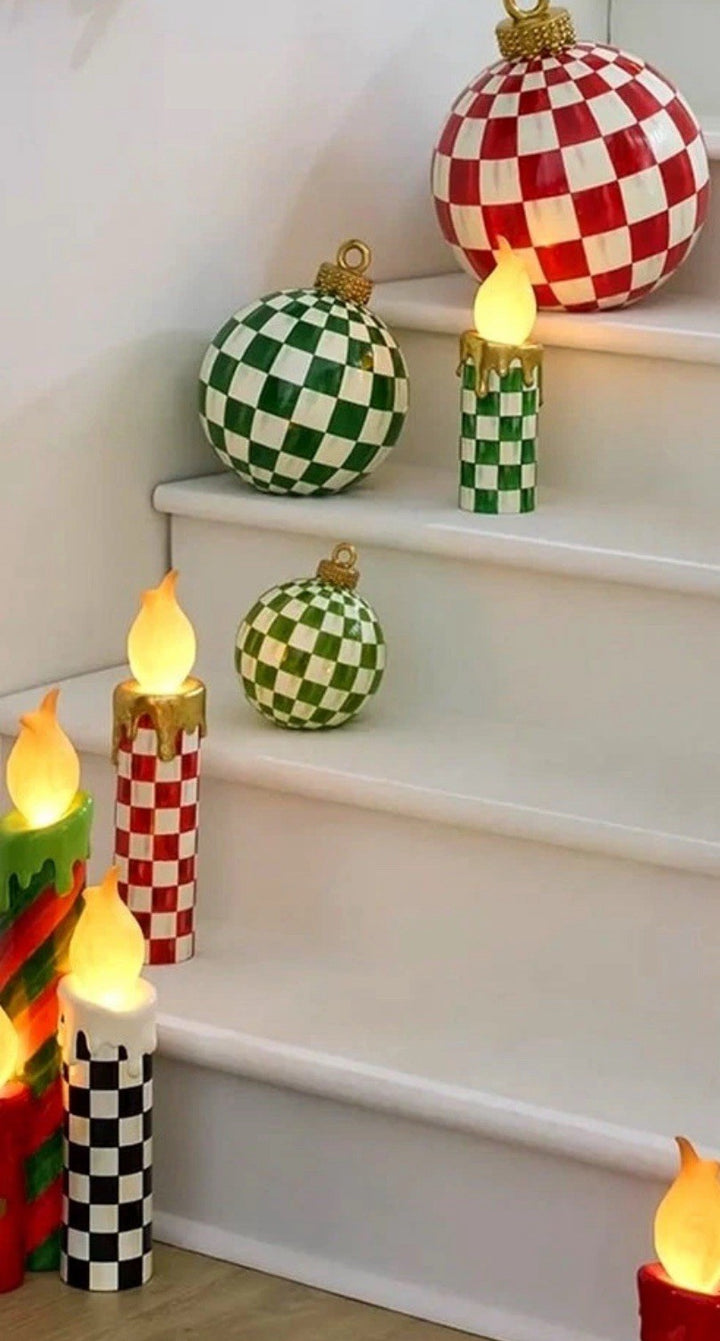 Mackenzie Childs Cozy Christmas Illuminated Green Check Melting Candle NEW