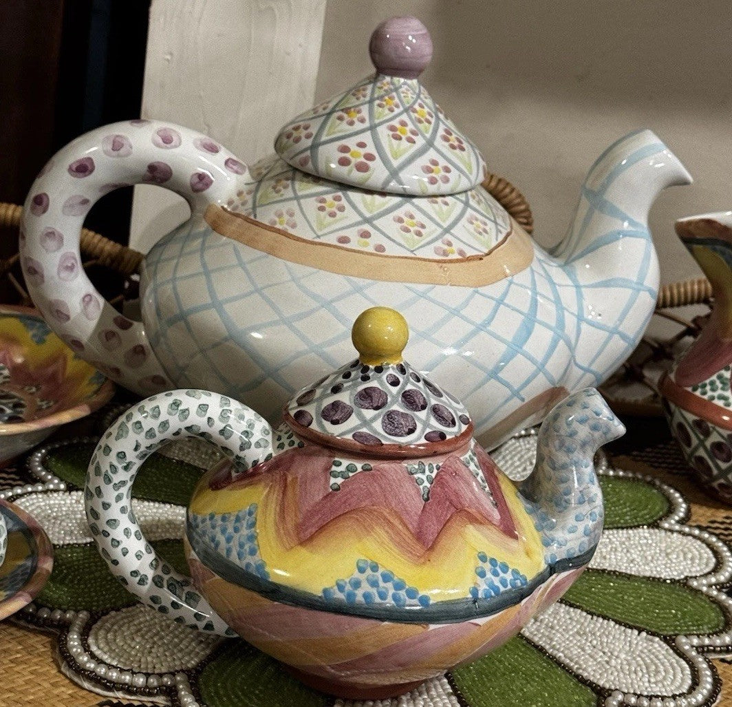 MacKenzie Childs 4 Cup Small Taylor Ceramic  Keukenhof Teapot Retired