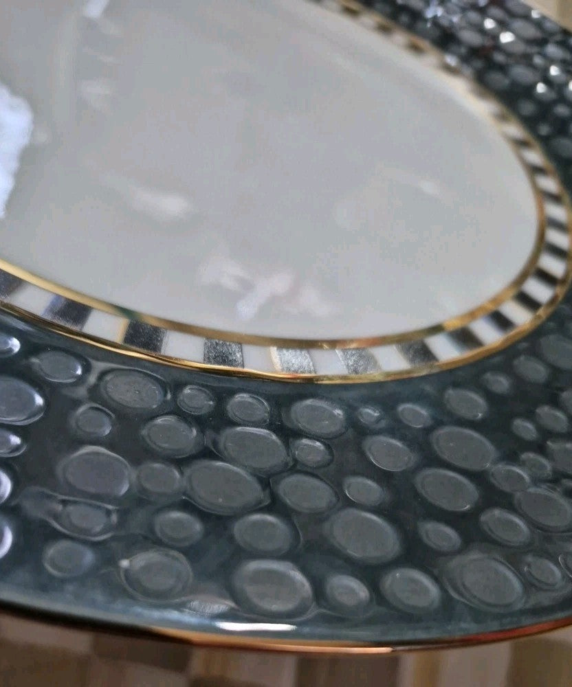 Mackenzie Childs SoHo Dinner 10.24” Plate Midnight Retired- New Gold And Bubbles