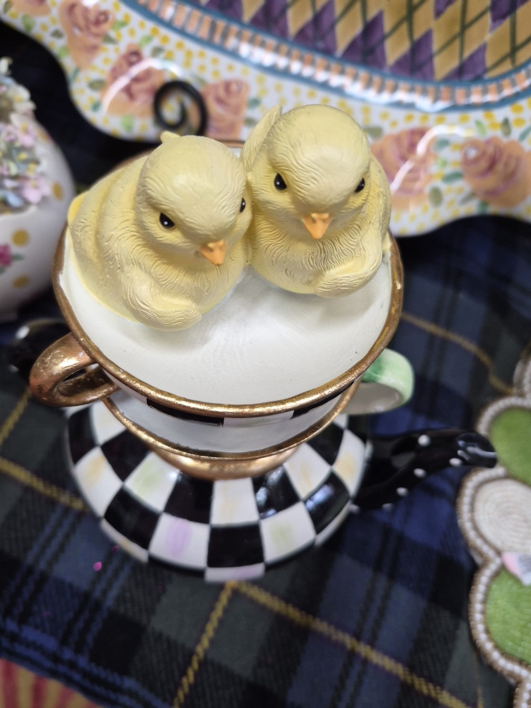 Mackenzie Courtyly Chickatee Teapot Childs Chicks-new
