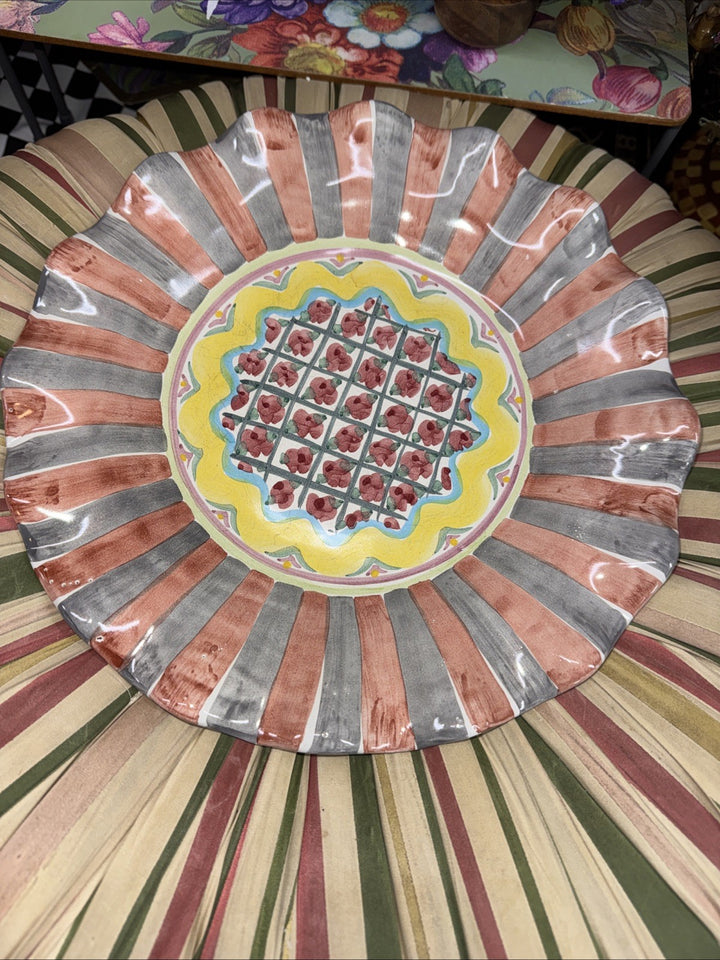 MacKenzie Childs Taylor Cottage Rose  Dinner Plate Fluted 11" Excellent 1996