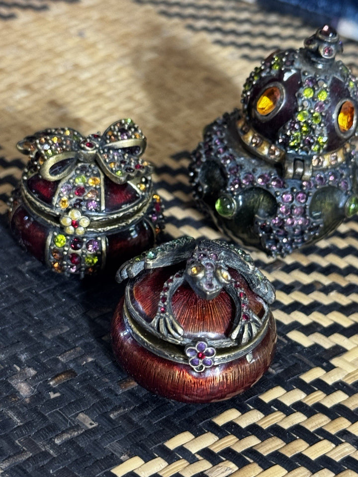 Vintage SWAROVSKI Crystal Jeweled Rhinestone FROG Trinket Box, JAY STRONGWATER