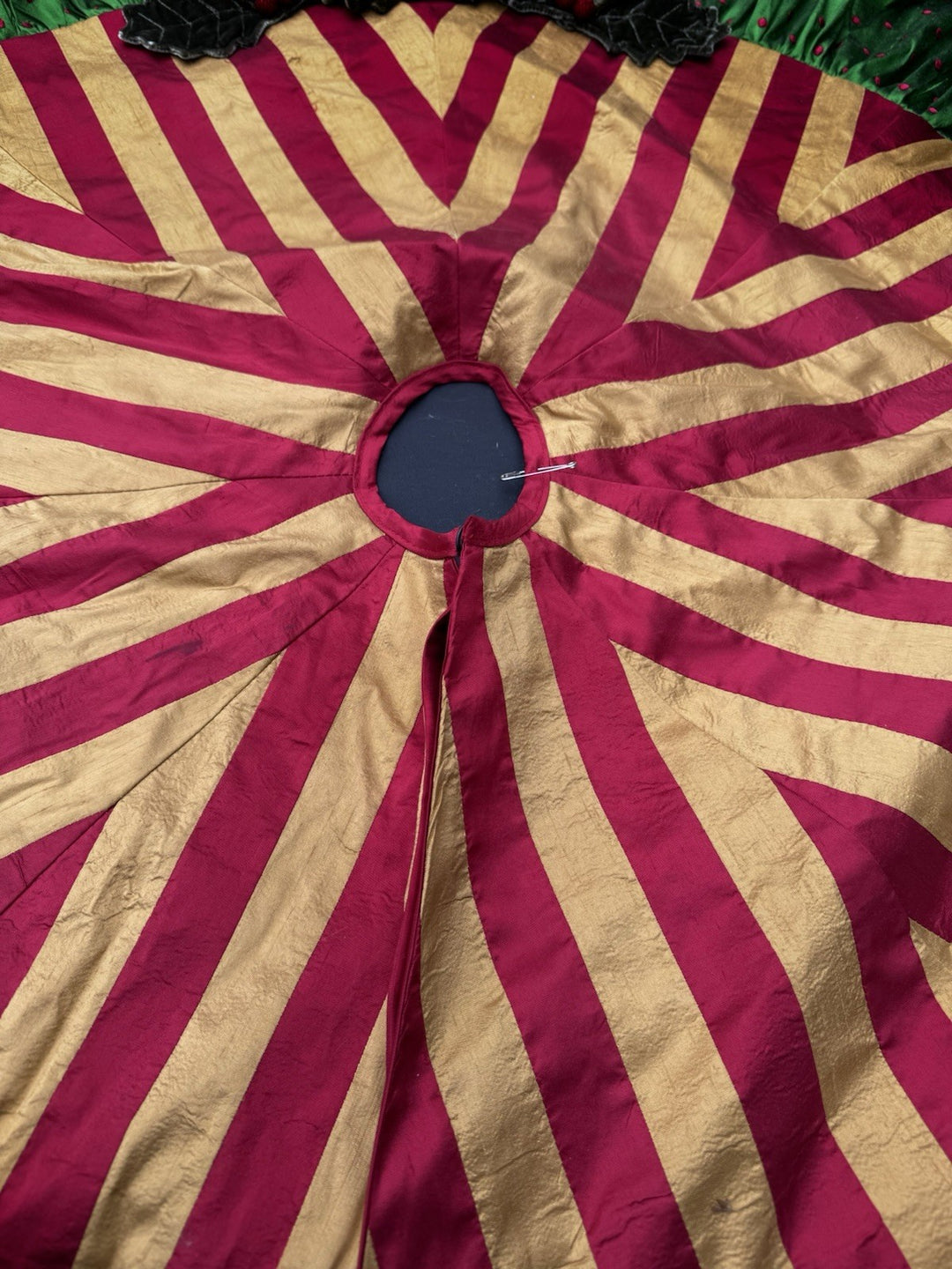 MacKENZIE CHILDS  Jester VELVET Holly Berry  And Silk TREE SKIRT 54”- Vintage