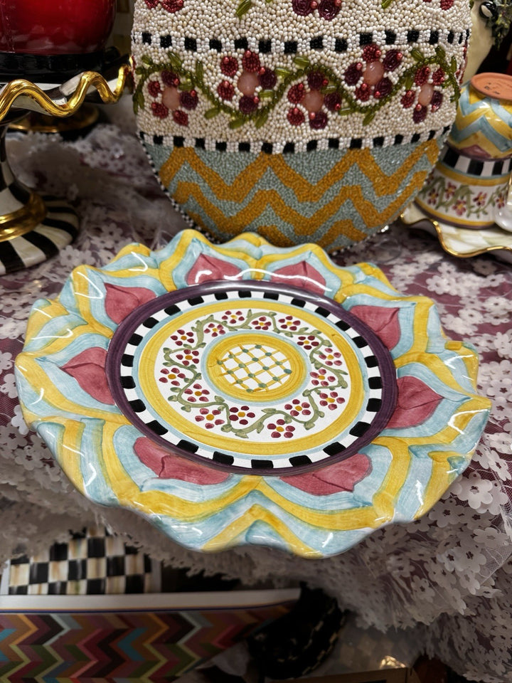 RETIRED MACKENZIE CHILDS FLUTED HITCHCOCK FIELD CERAMIC DINNER PLATE 11”