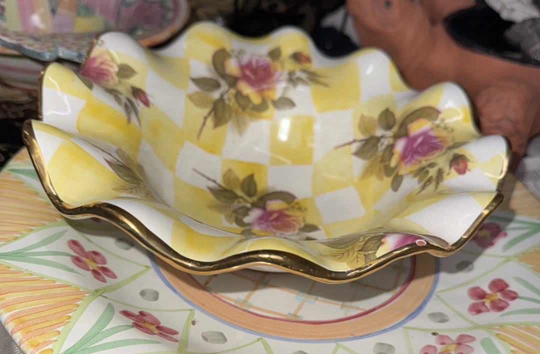 Mackenzie Childs Yellow Lemon CurdHoneymoon  Fluted  Breakfast bowl 8.5” Ceramic