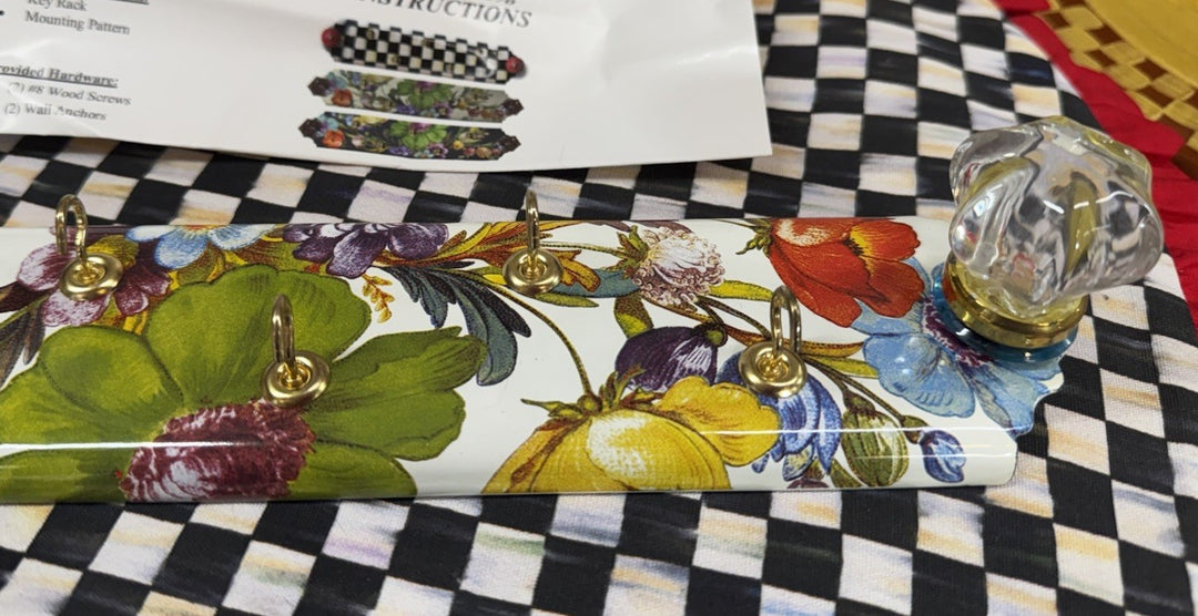 Mackenzie Childs Enamel Metal White Flower Market Key Park Holder Retired Nib