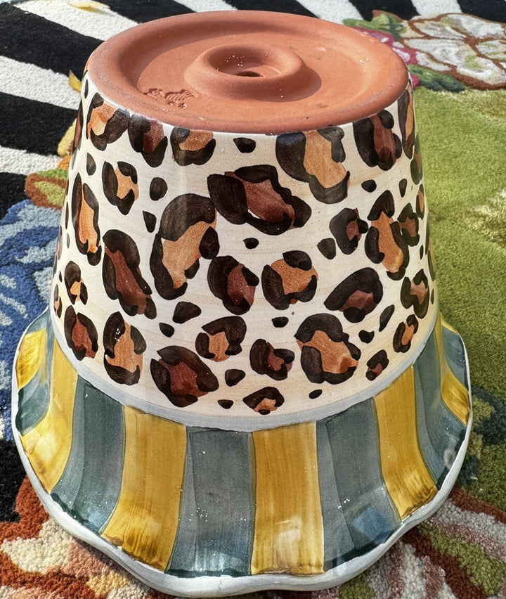 MACKENZIE CHILDS Leopard  CERAMIC POT  Planter 10” Fluted New