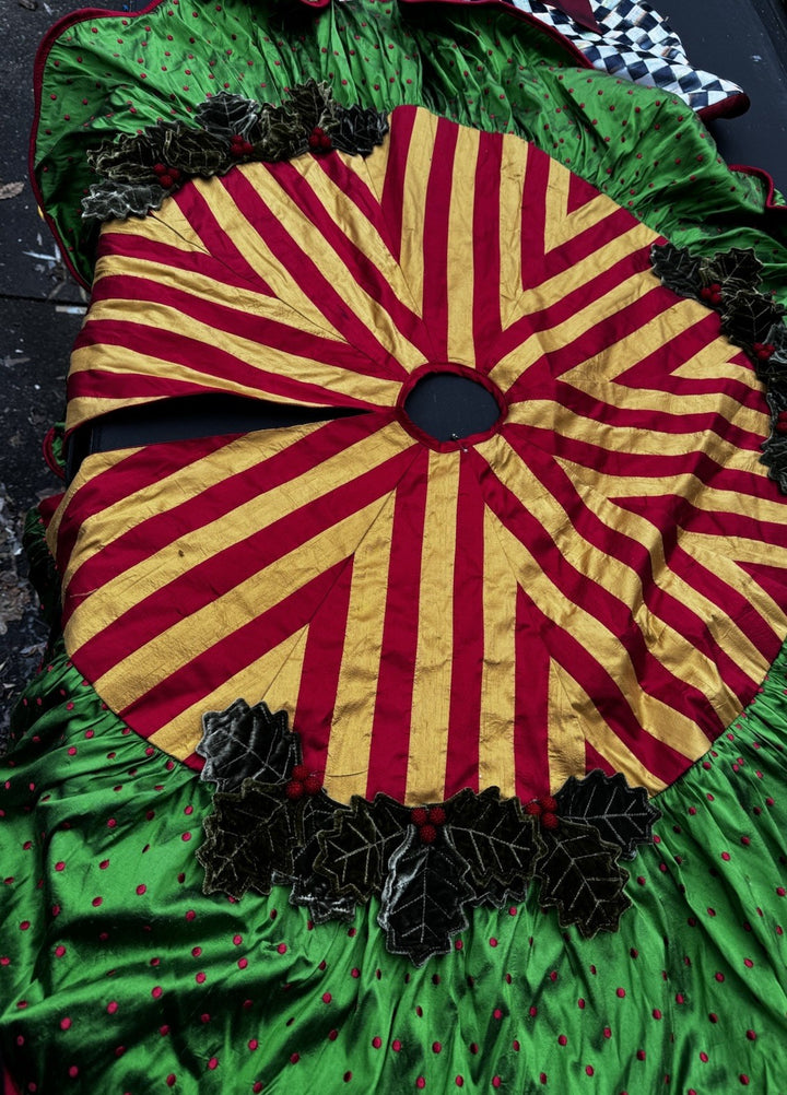 MacKENZIE CHILDS Jester VELVET Holly And Silk TREE SKIRT 54”