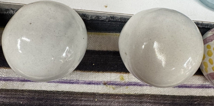 Mackenzie Childs Set Of 2 White Cabinet Knobs Finials  Ceramic With Hardware