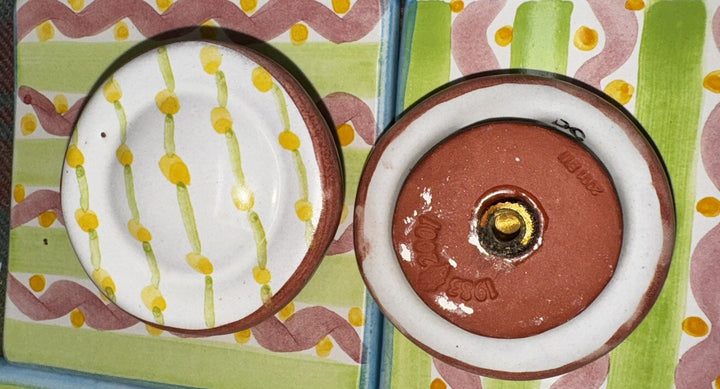 Mackenzie Childs Wall court "Round Knob-2.5” Fenwick Terracotta Made In Aurora