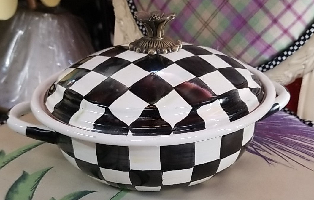 MacKenzie-Childs Courtly Check Medium Enamelware Casserbole 12" Wide New No Box